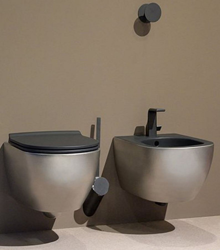 APP SILVER BLACK.JPG